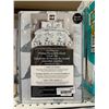 Image 1 : Luxuriously Soft Printed Reversible Duvet Cover Set-Double/Queen