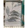 Image 2 : Luxuriously Soft Printed Reversible Duvet Cover Set-Double/Queen