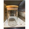 Image 2 : Glass Spice Containers (15ct)