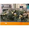 Image 2 : Holiday Door Wreath