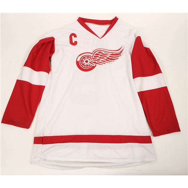 Gordie Howe Signed Jersey [187347]