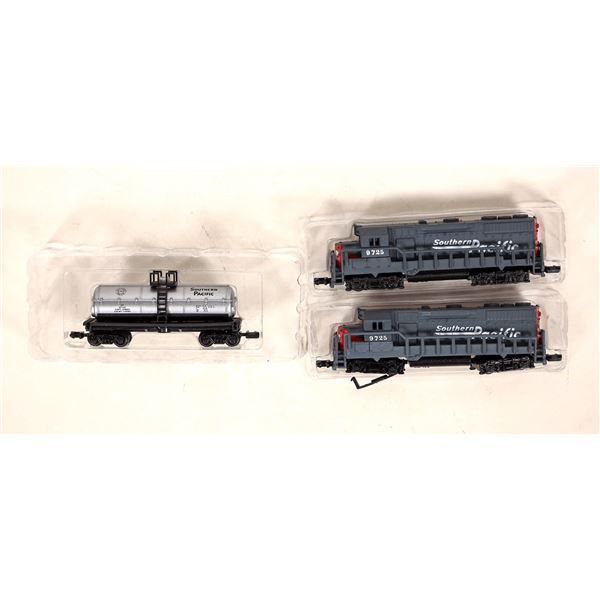 Two N Gauge Diesels and Tank Car (3) [185764]