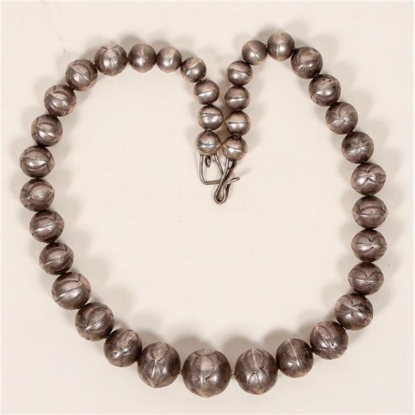 Silver Bead Necklace [192370]