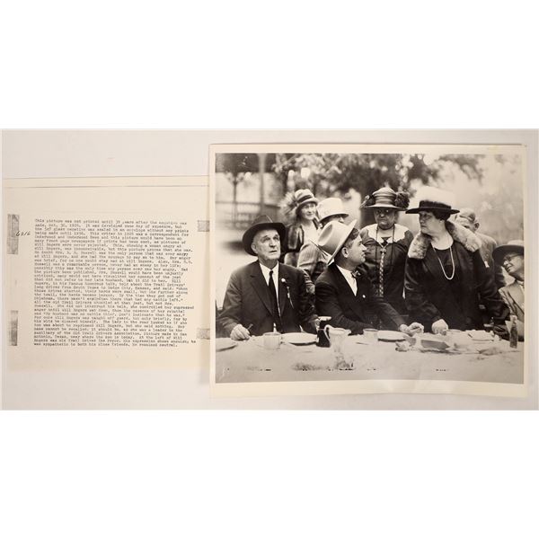 Will Rogers Photo with an Angry Lady [190557]