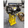 Image 2 : MEULE DOUBLE 8" BALDOR, 230/460 VOLTS