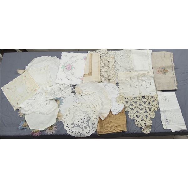 Lot of Vintage Table Runners & Doilies