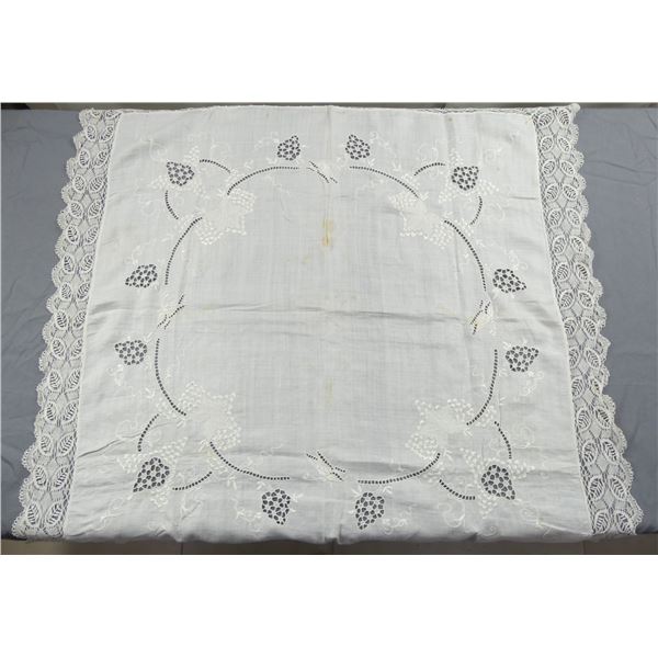 Vintage Linen & Lace Tea Cloth with Embroidery