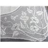Image 6 : Vintage English Filet Crochet & Linen Tablecloth