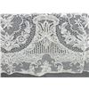 Image 10 : Vintage European Hand Made Bobbin Lace Tablecloth