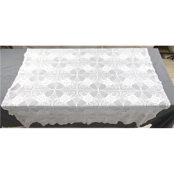 Vintage Handmade Fine White Crochet Teacloth with Floral Pattern
