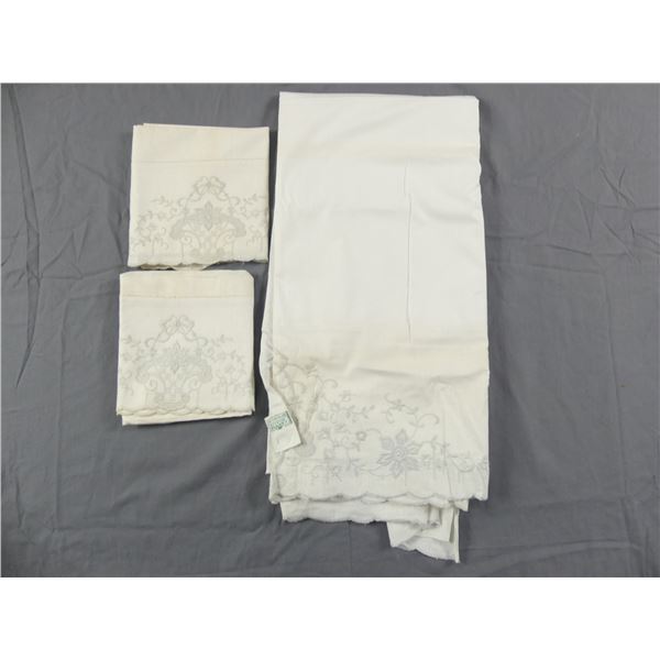 Vintage Old Store Stock Cannon Muslin Bed Sheet & Pillow Cases