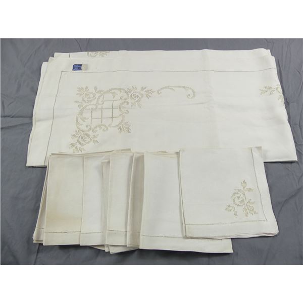 Vintage Czechoslovakia Linen Tablecloth & 12 Napkins, Old Store Stock