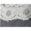 Image 4 : Vintage Round Quaker Lace Style Tablecloth