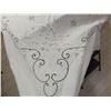 Image 4 : Vintage Hand Embroidered Eyelet Dinning Tablecloth