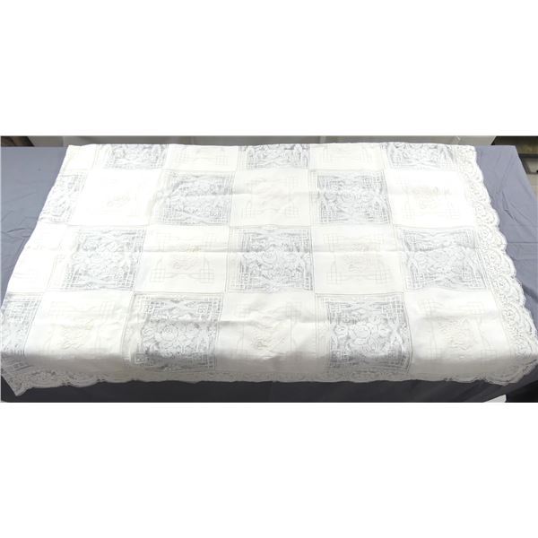 Vintage Army/Navy Lace Tablecloth with 12 Napkins