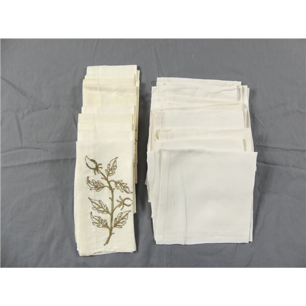 Lot with 2 Sets Vintage Luncheon Napkins, 21 Hemstitch 12 Embroidered with Metallic Thread