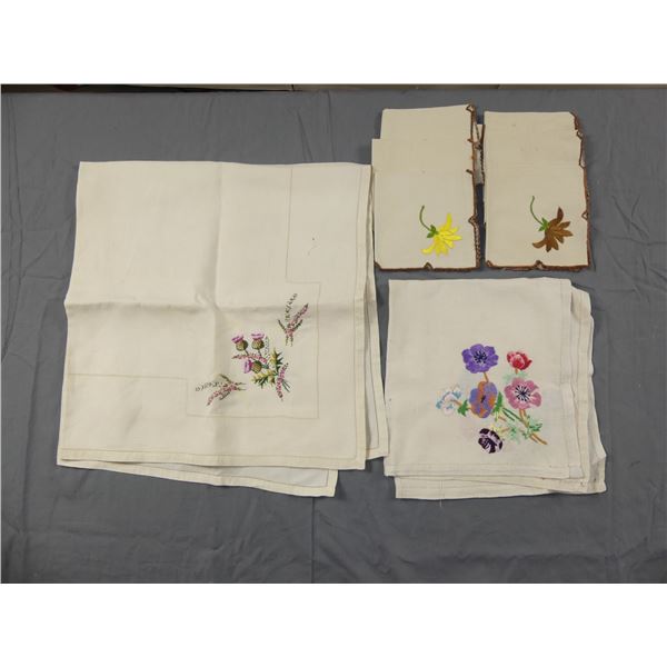 Lot of 2 Vintage Embroidered Luncheon Tablecloths & Napkins