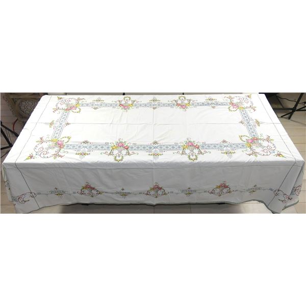 Vintage Cross Stitch Embroidered Tablecloth & 12 Matching Napkins