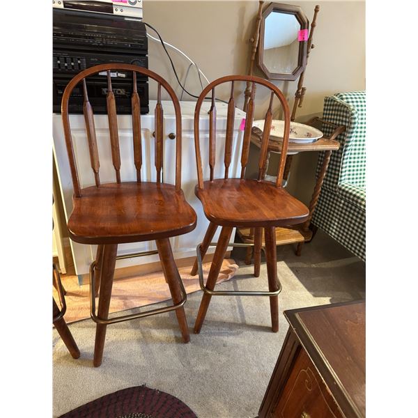 Pair of swivel stools 24 inches to seat