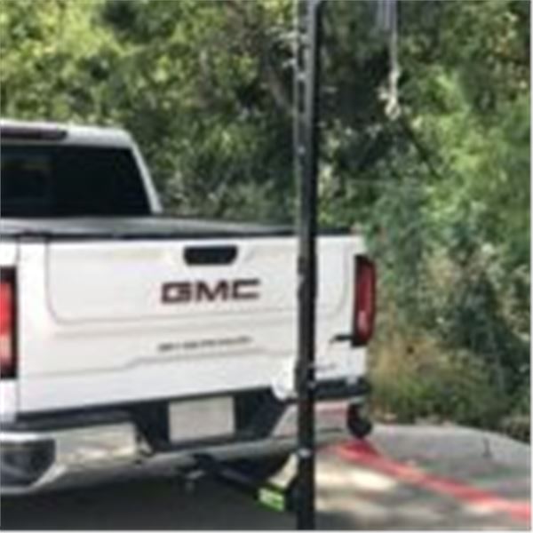 HME 400 lb. Hitch Hoist