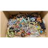 Image 1 : MISC COSTUME JEWELRY