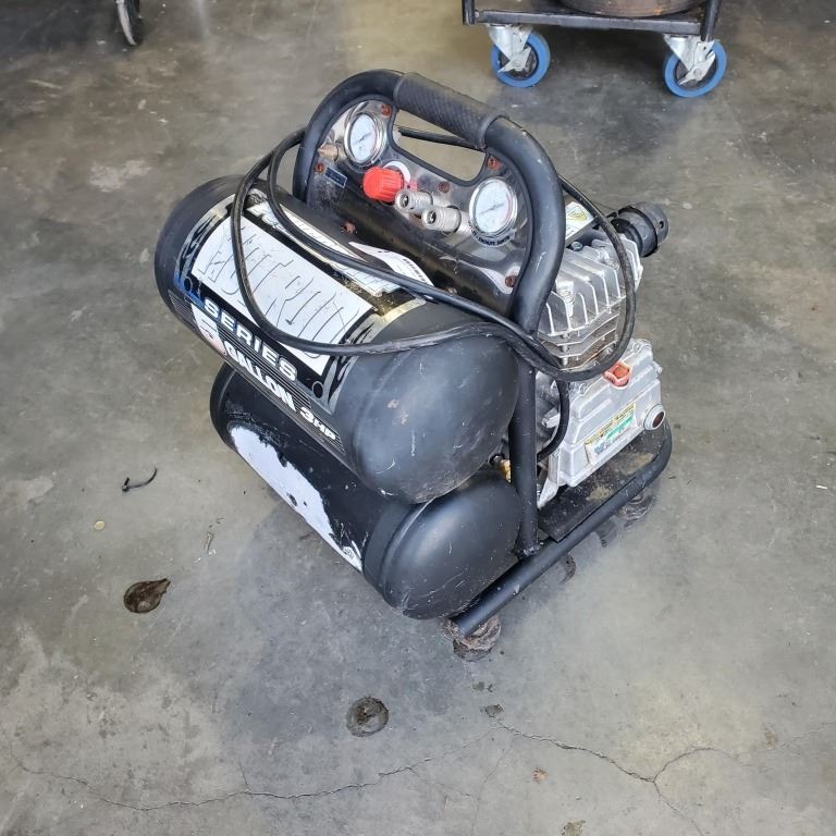 Powerbuilt Air Compressor POWERBUILT DUAL TANK AIR COMPRESSOR - Big Valley Auction