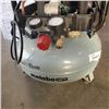Image 2 : METABO HPT AIR COMPRESSOR