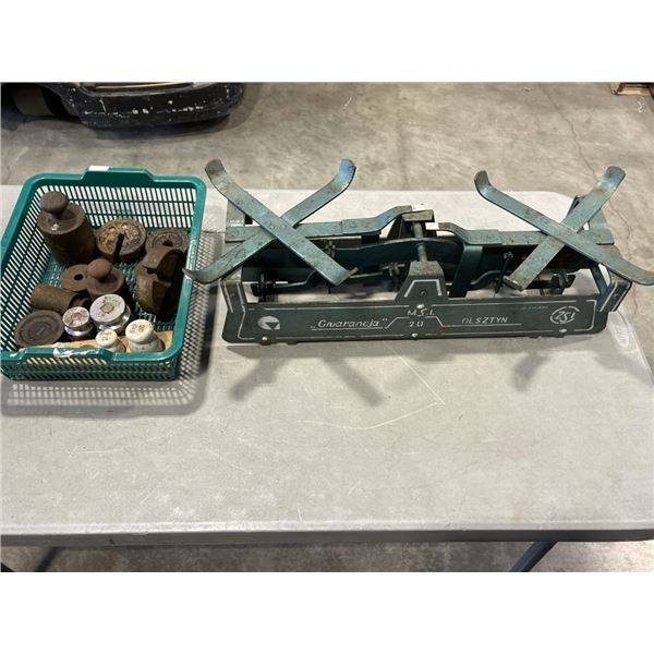 VINTAGE SCALE WITH WEIGHTS