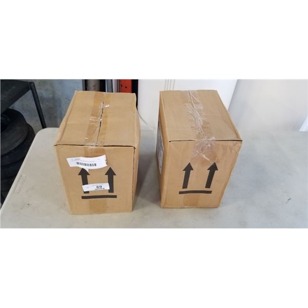 2 BOXES OF VARIOMORPHIC POLISH