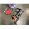 Image 2 : BUCKET OF ASSORTED TOOLS