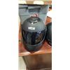 Image 2 : 3 HELMETS ONE WITH FACE SHEILD