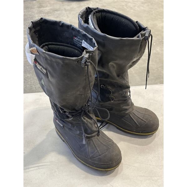 BAFFIN INSULATED BOOTS, SIZE 7
