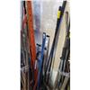 Image 1 : LEVELS, PUSH BROOM RAKE AND MORE