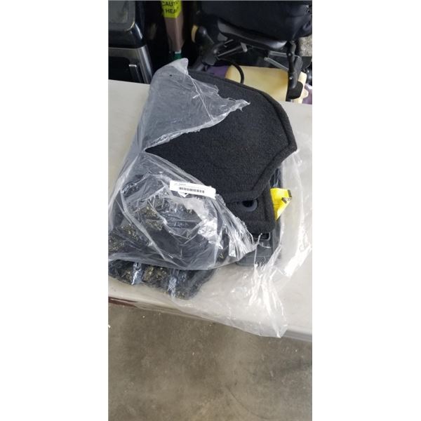 NEW SET OF FLOOR MATS FOR TOYOTA RAV 4