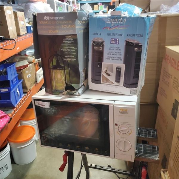 DELONGHI ALFREDO CONVECTION OVEN, SMALL FAN AND EXTERIOR LIGHT FIXTURE