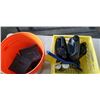 Image 2 : CRATE WITH ANTIFREEZE AND TWO BUCKETS WITH FASTENERS AND PARTS BINS