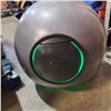 Image 2 : 2 HILLPIG SMART CAT LITTER BOXES WORKING NEEDS LITTER TRAY AND STEP DRAWER CRACK IN TOP OF SHELL