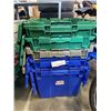 Image 2 : 5 NEW INTERLOCKING LID STACKING STORAGE TOTES