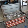 Image 2 : CRAFTSMAN TOOLBOX WITH CONTENTS