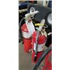 Image 3 : LOT OF 4 FIRE EXTINGUISHERS
