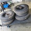 Image 1 : 5 AIRLESS HARDPACK WHEEL BARROW TIRES