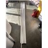 Image 1 : BUNDLE OF 10FT SHOE MOULDING, 20PCS