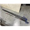Image 1 : 4 BAR CLAMPS AND WEIGHT BAR