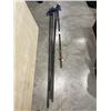 Image 3 : 4 BAR CLAMPS AND WEIGHT BAR