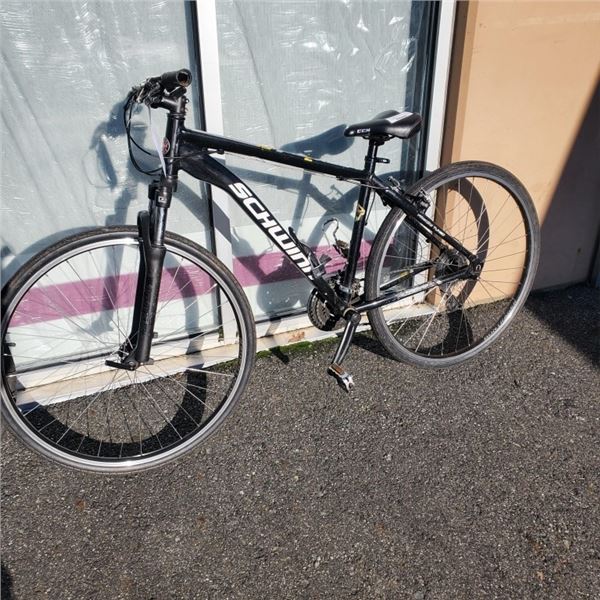 BLACK SCHWINN BIKE