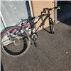 Image 1 : BLACK ORBITA BIKE