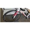 Image 3 : WHITE GARY FISHER BIKE