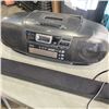Image 2 : MAGNAVOX SOUND BAR AND JVC PORTABLE CD PLAYER