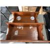 Image 2 : 2 SHELVING UNITS