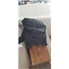 Image 2 : 9 PIECES VARIOUS BRAND CLOTHING, TOMMY HILFIGER, RALPH LAUREN, CHAMPION AND MORE